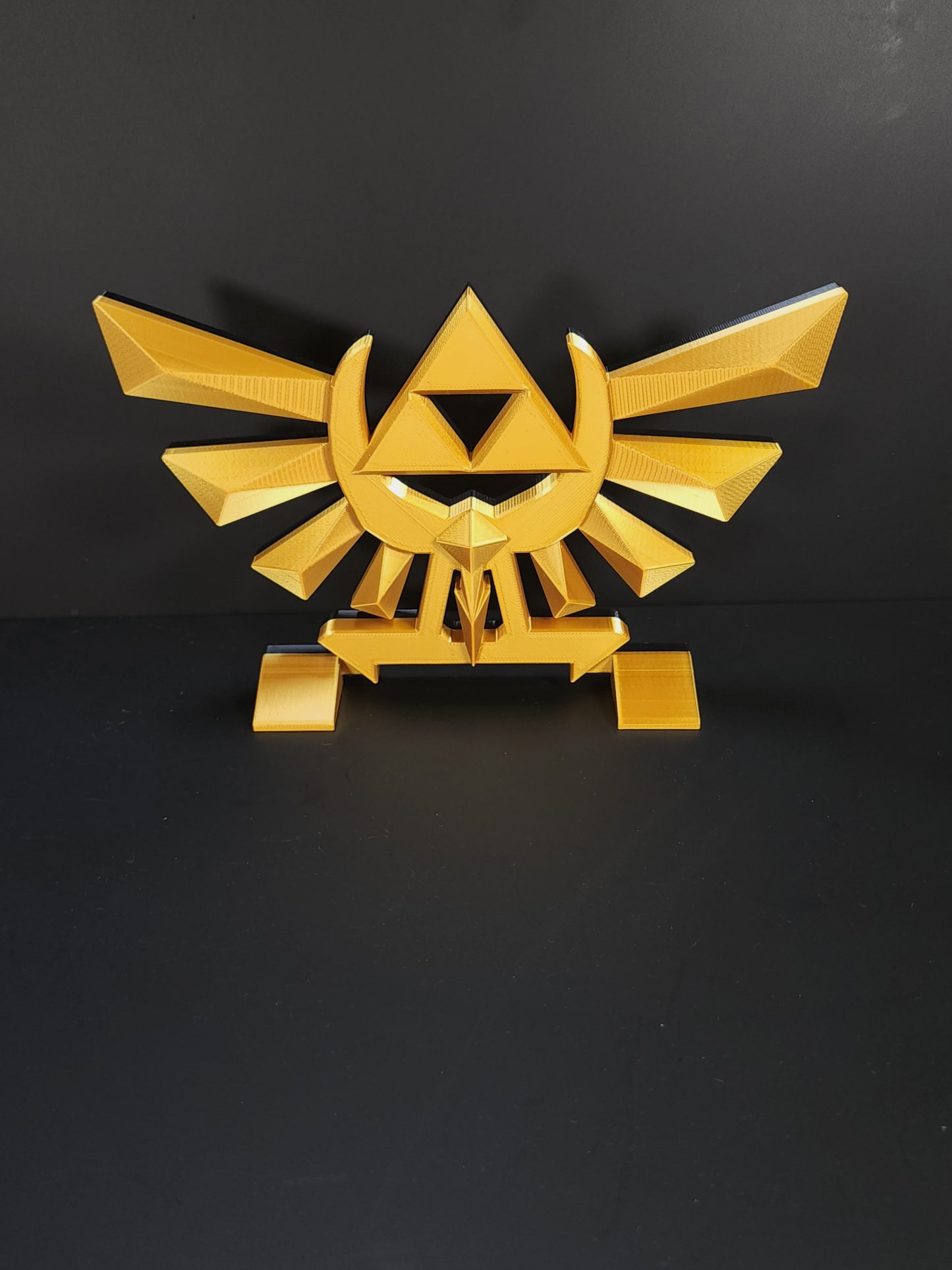 Hyrule Crest