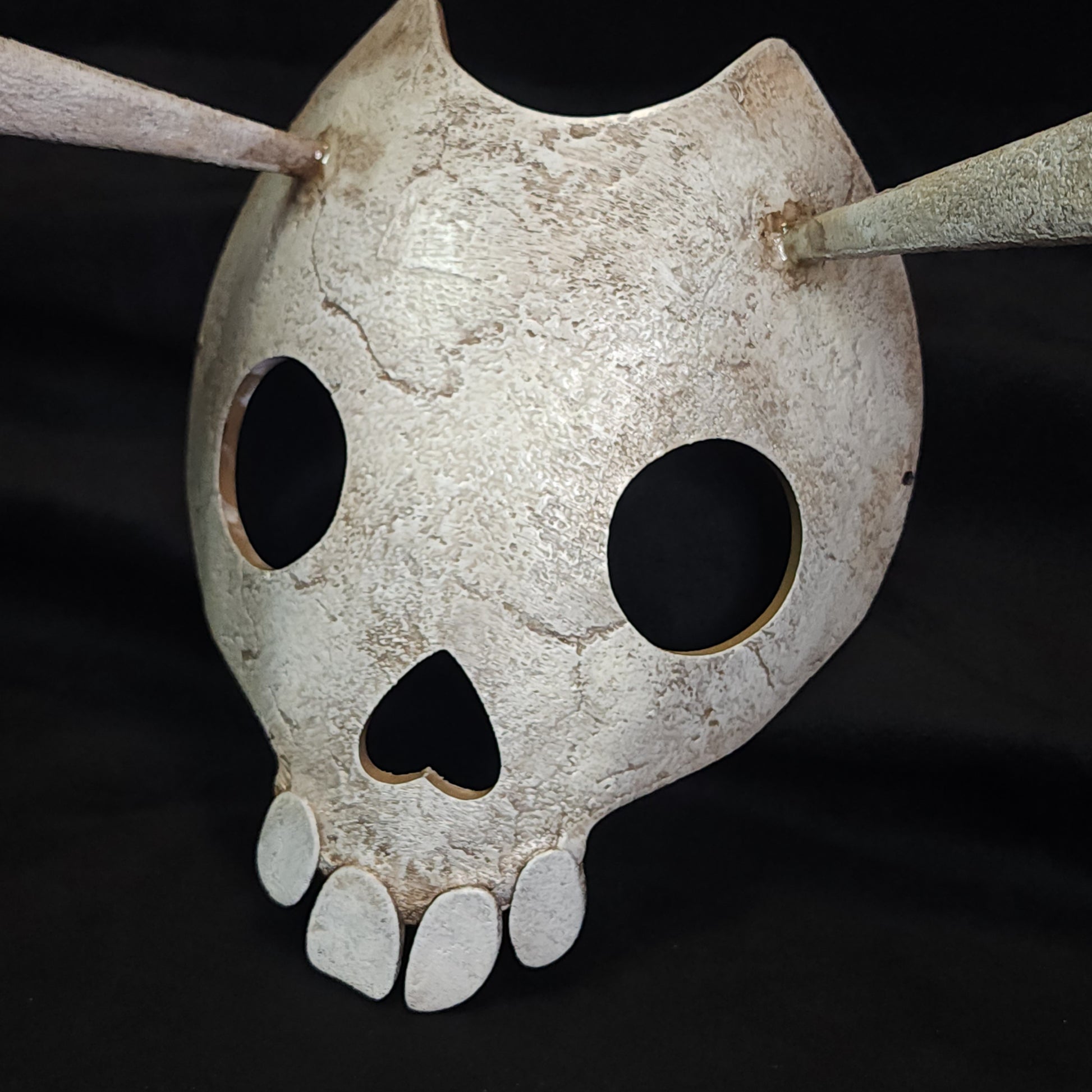 Zelda Skull Mask profile showing smooth contours and colors